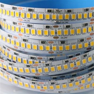 12V LED svetlá meniace farbu