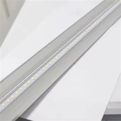 Led batten Light 110-277V 15W