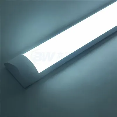 Stropné LED svietidlo pre povrchovú montáž